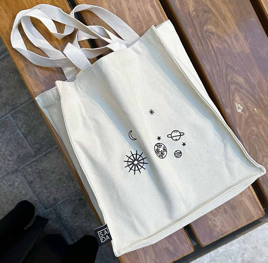 Sada Tote Bag / Solar System / White